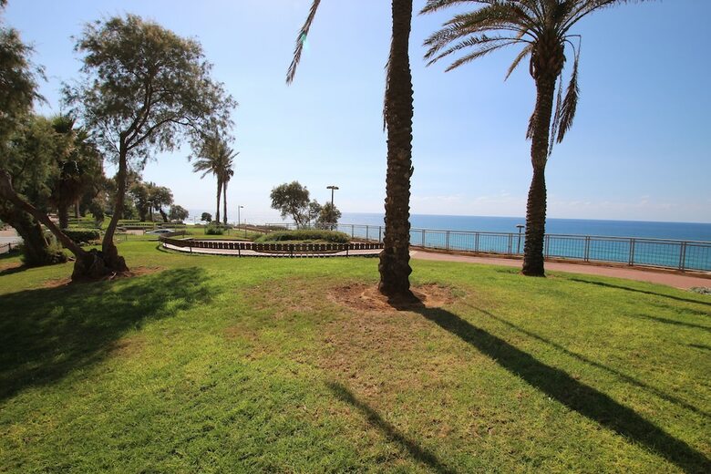 Apartamento The Seasons Beach Design Studio Sea View