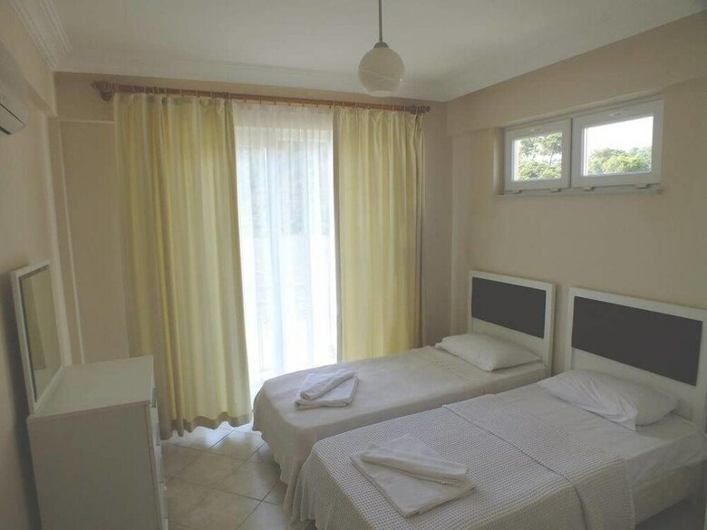 Sunset Beach Club Villas