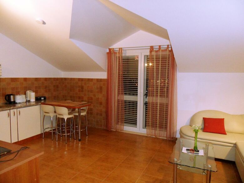 Hotel Adria Apartments