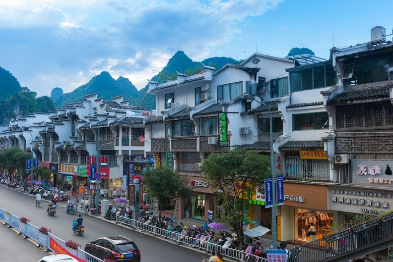 Posada Spring Blossoms Inn Yangshuo West Street