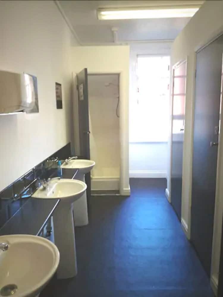 Hostal Amity Hostel