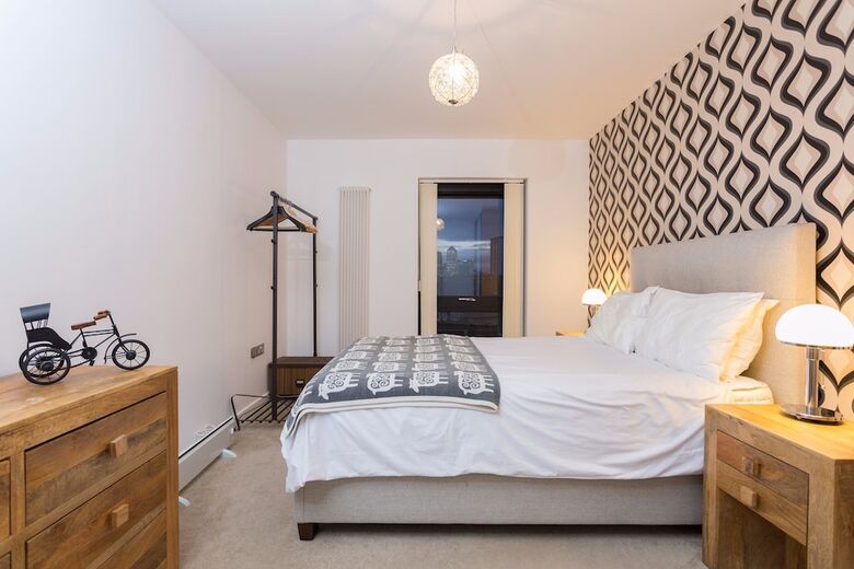 Apartamentos Amazing 1 Bedroom Flat In Bow With Balcony