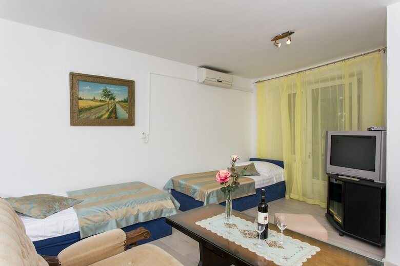 Hotel Guest House Kusalo