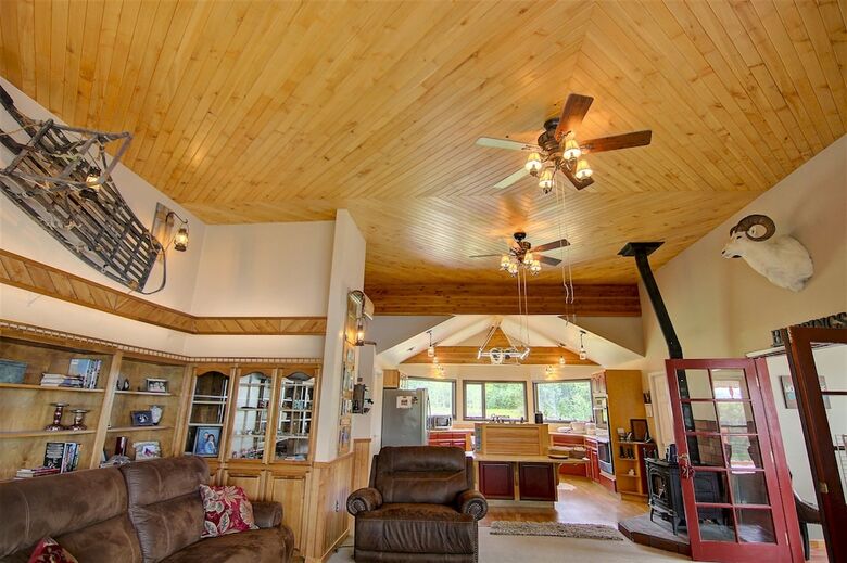 Bed & Breakfast Alaska's Heritage Lodge