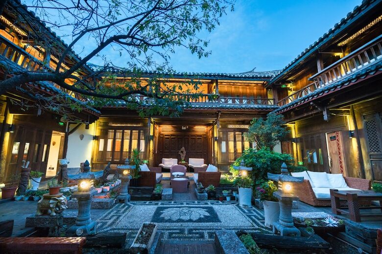 Posada Lijiang Jinjia Cloud Window Inn