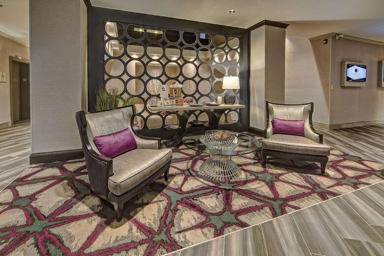 Doubletree By Hilton Hotel Decatur Riverfront
