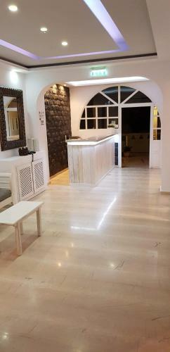 Ino Hotel