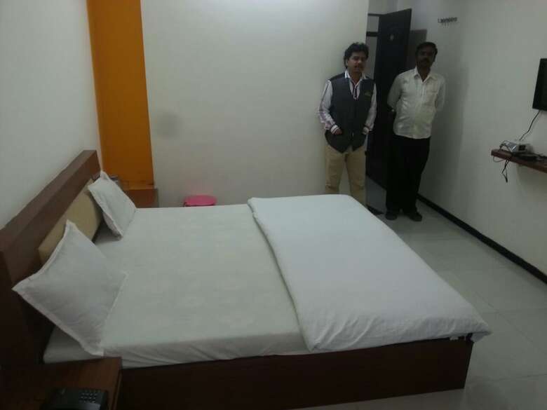 Hotel Dhruv Palace