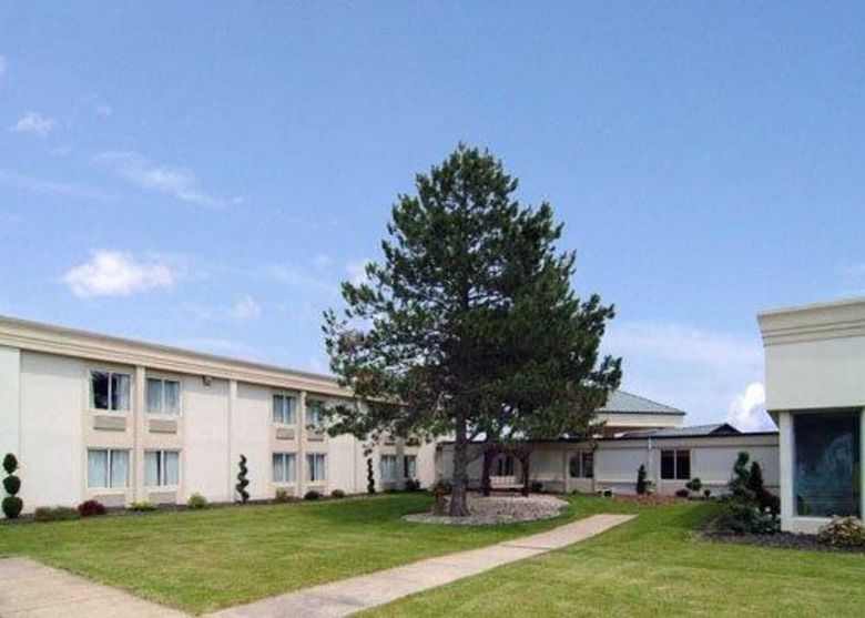 Hotel Quality Inn And Conference Center