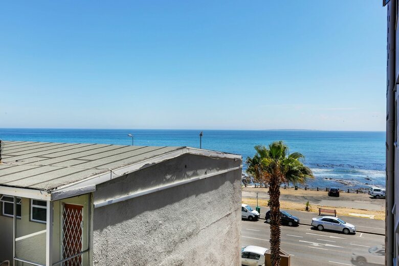 Mouille Point Apartment
