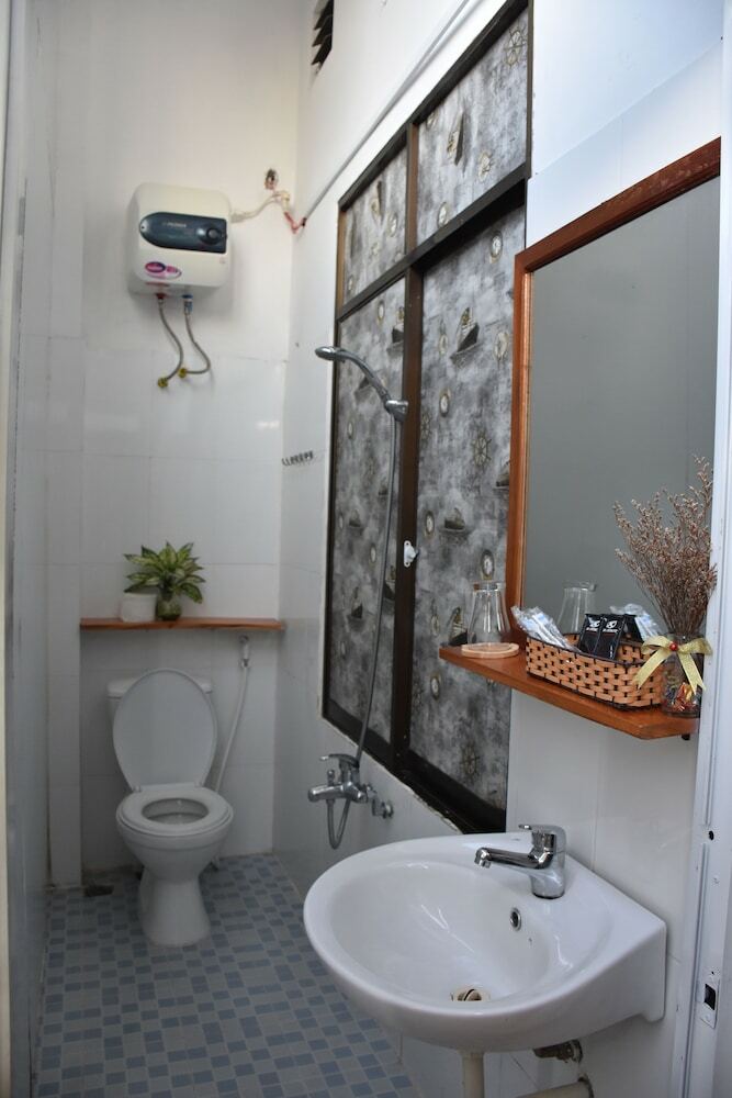 Hostal Khe Sanh Homestay - Adults Only
