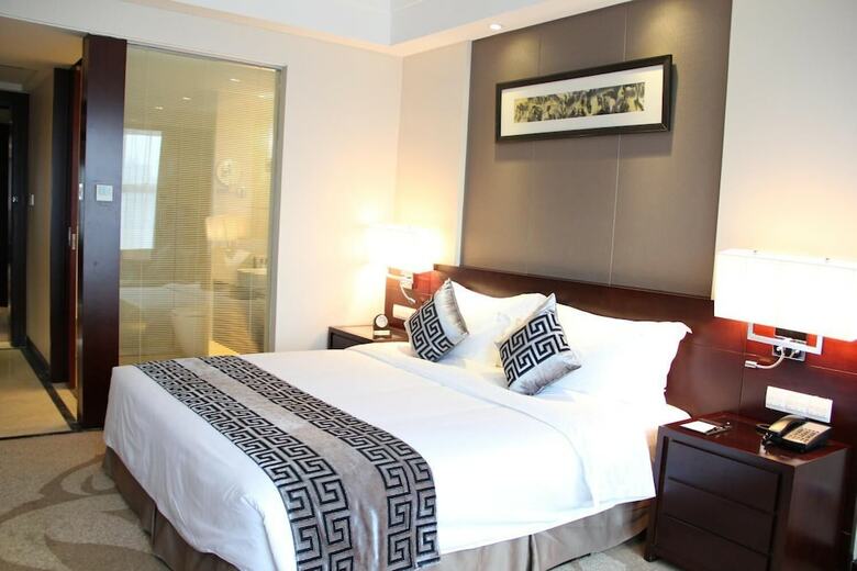 Chengdu Paxton Park Hotel