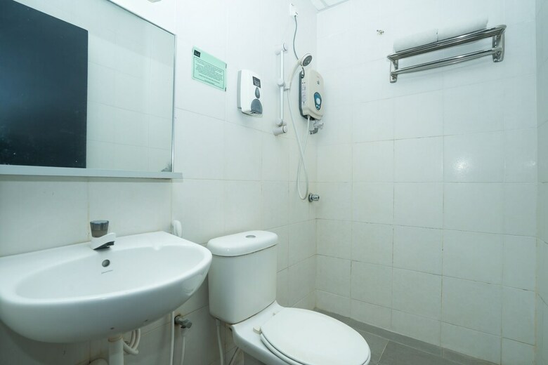 Oyo 752 Ridel Hotel Kota Bharu