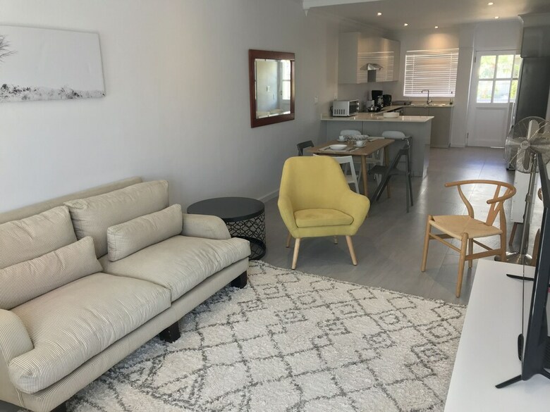 De Waterkant Piazza Apartments