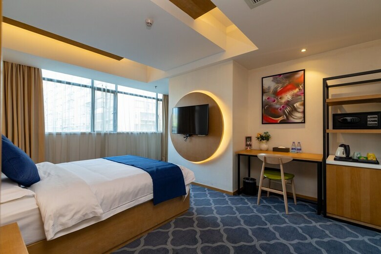 Shenzhen Flight One Hotel