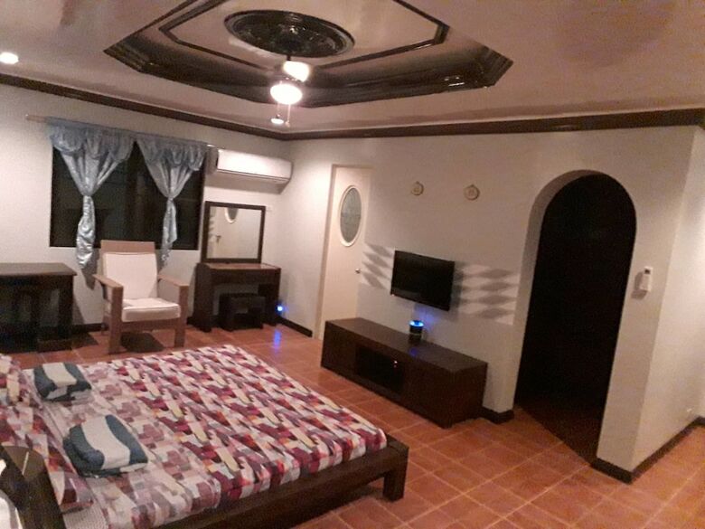 Kim Beatriz Compound