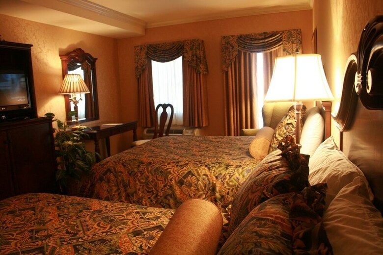 Hotel Fulton Steamboat Inn