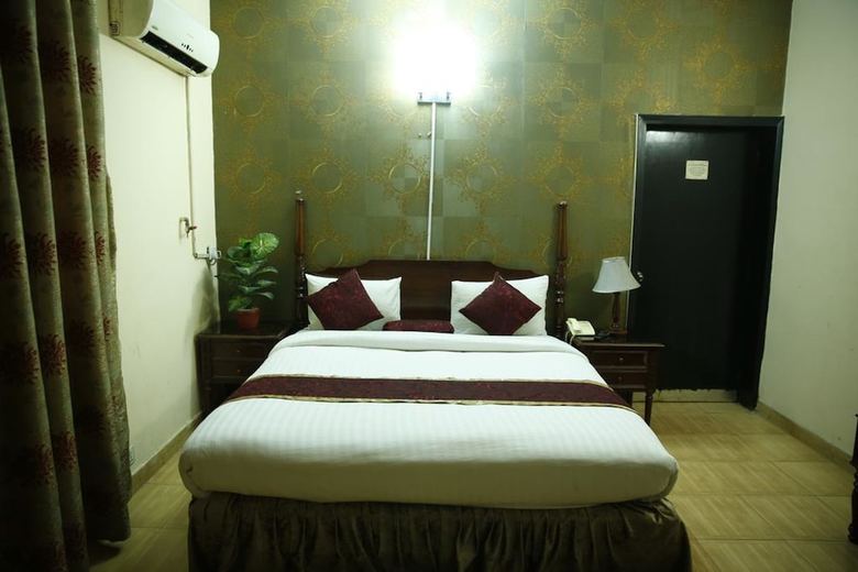 Mall View Hotel