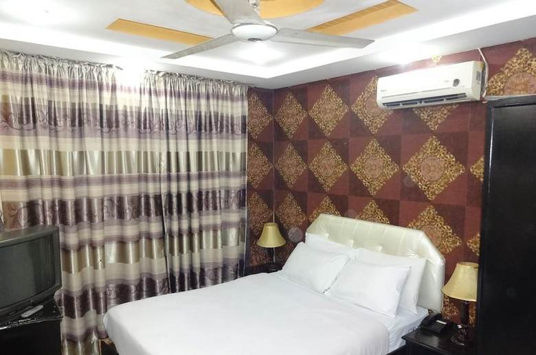 Mall View Hotel