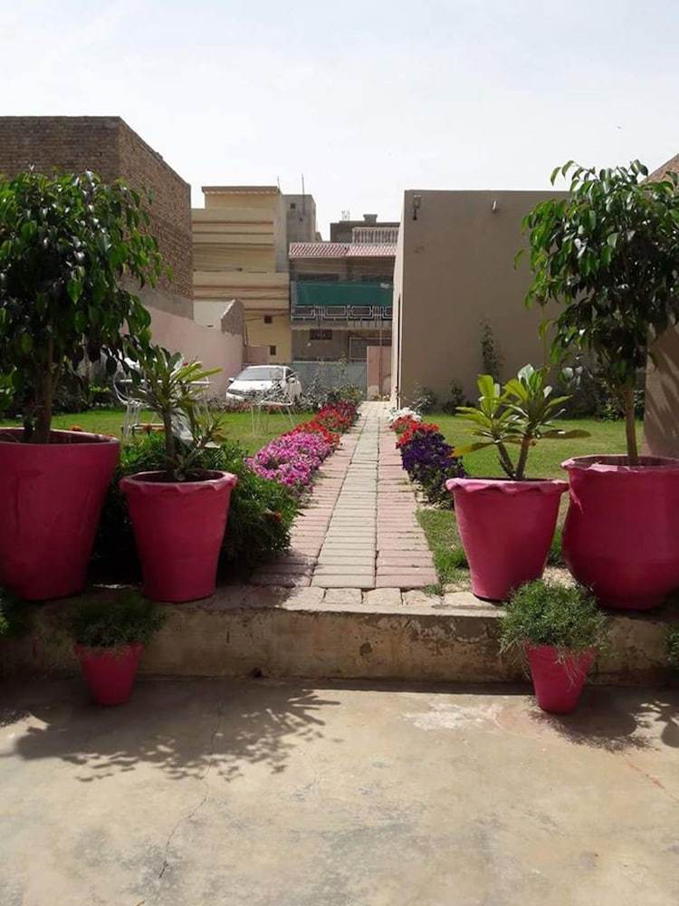 New Premier Hotel