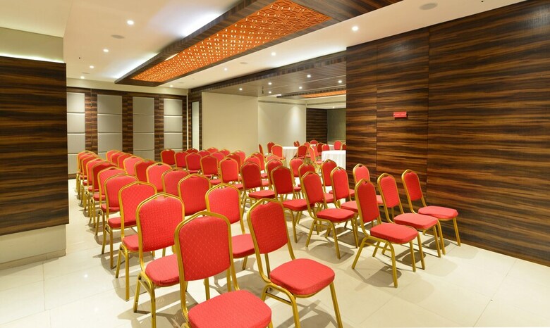 Hotel Treebo Swastik