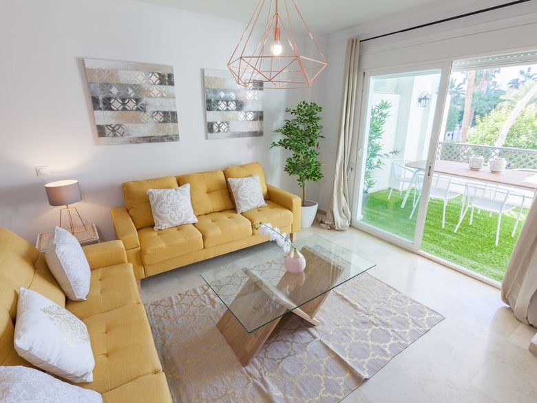 Contemporary Central Apartment