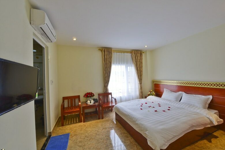 Hotel White Lotus