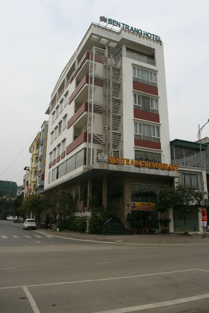 Hotel White Lotus