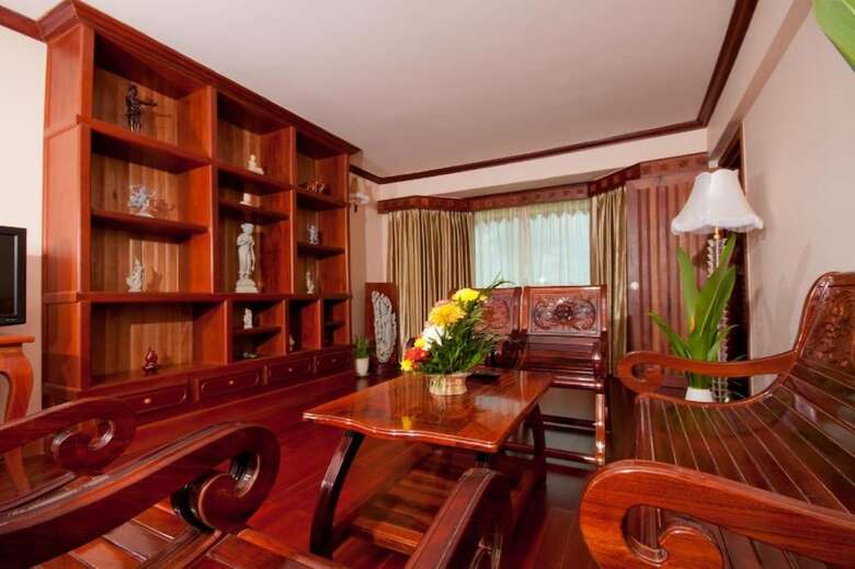 Bayon Era Hotel