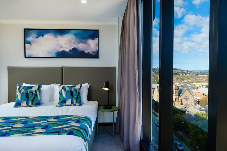 Mantra Albury Hotel