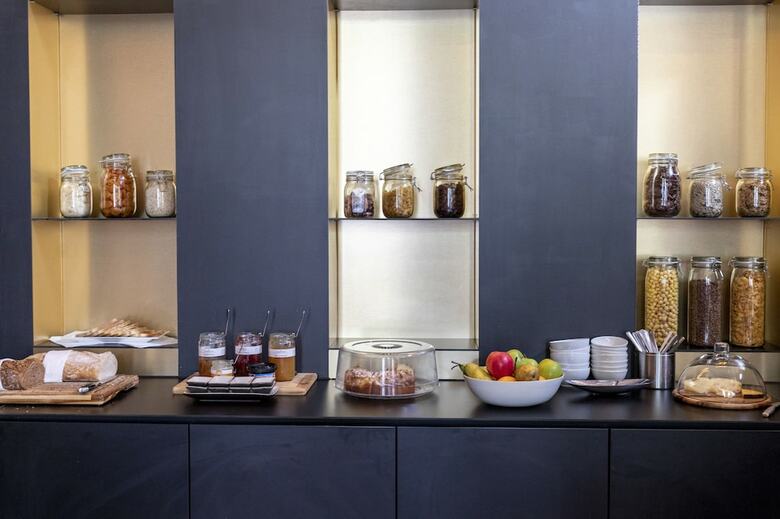 Eburon Hotel - Different Hotels
