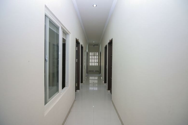 Hotel Airy Besusu Timur Mangunsarkoro 21 Palu