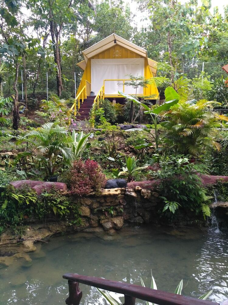 Hotel Hau Eco Lodges Citumang