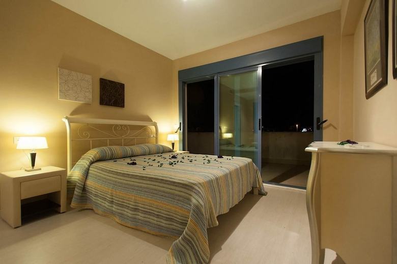 Apartamentos Livingtarifa - Techos Azules