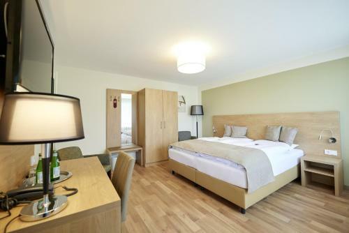 Hotel R�merhof Mit Restaurant Novelli