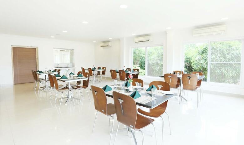 Hotel Rishi Gardens