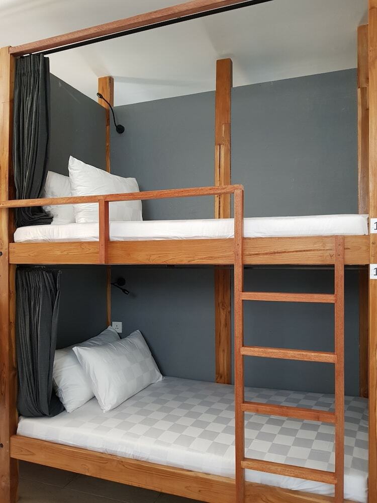 Hostal Green Hill Bed Station