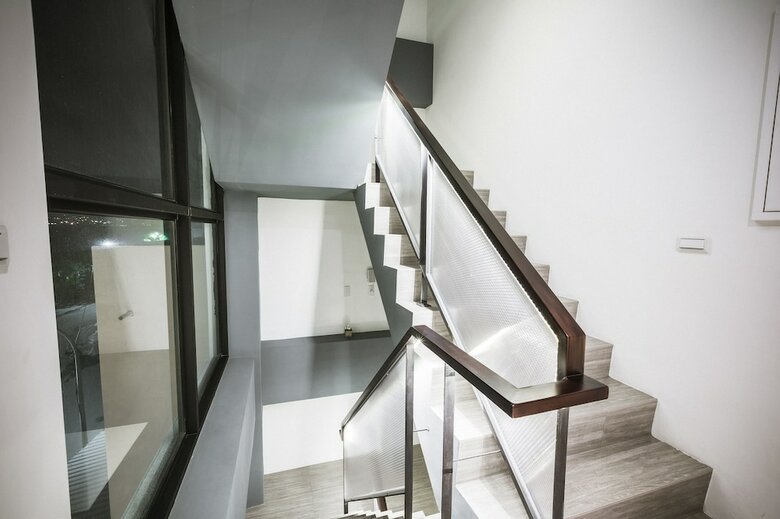 Tiin Tinn - Rivershore B&B