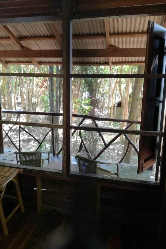 Hotel Bonhomie Beach Cottages