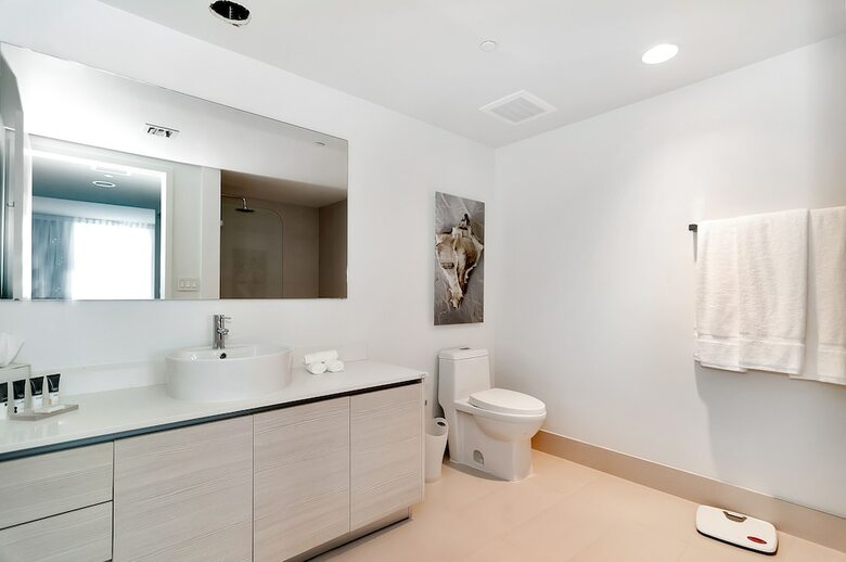 Private Residences At Beachwalk By Sofla Vacations
