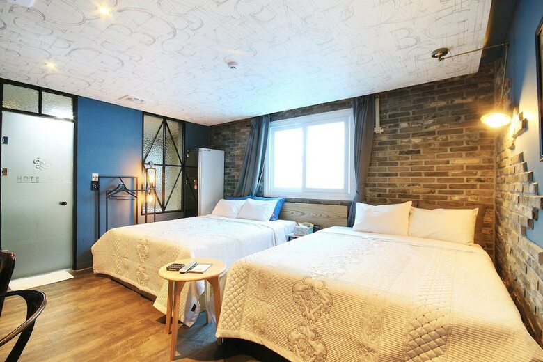 Hotel Nol