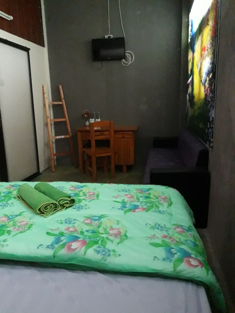 Romyen Hotel