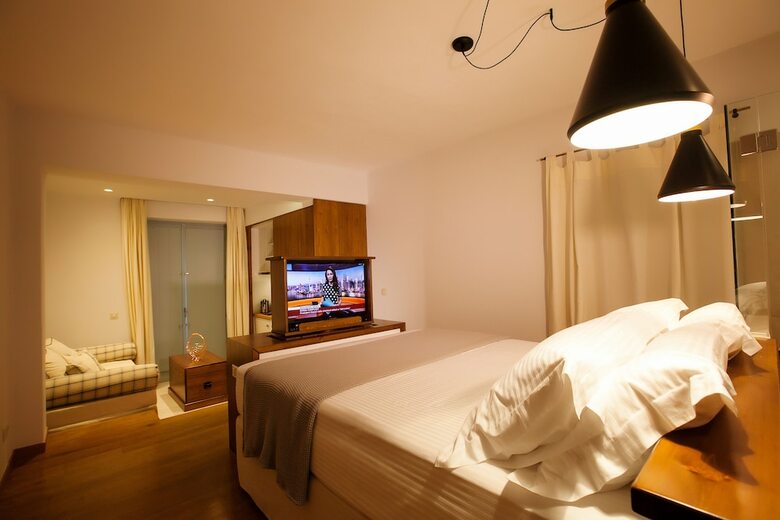 Apartamentos Lithos Guesthouse Kardamili