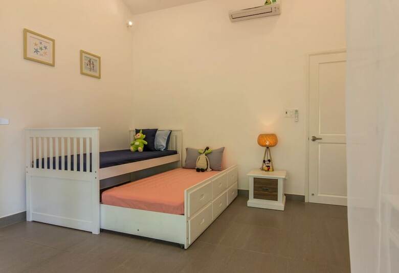 Cashew Cashew Villa