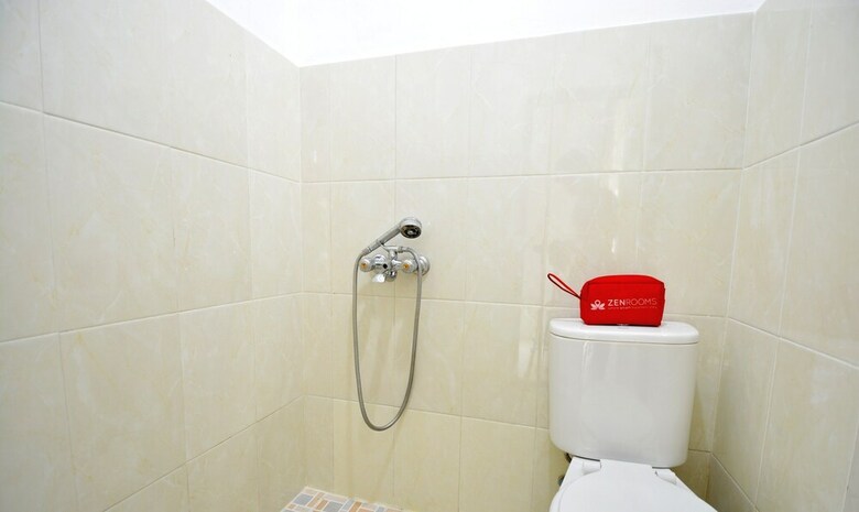 Hotel Zen Rooms Kemang G17 Syariah