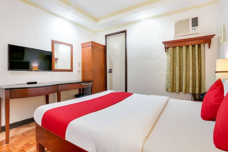 Hotel Oyo 406 Royale Parc Inn & Suites