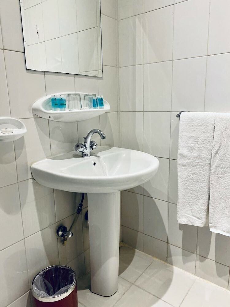 Jawharah Dar Al Eiman Hotel