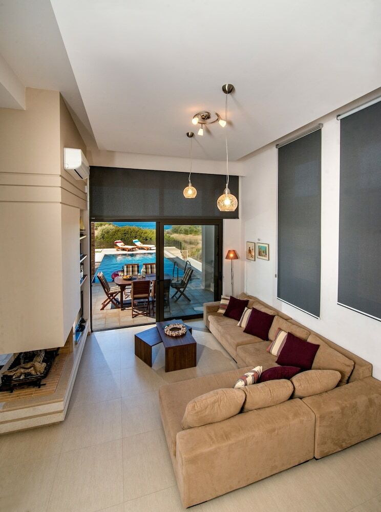 Blue Wave Villa