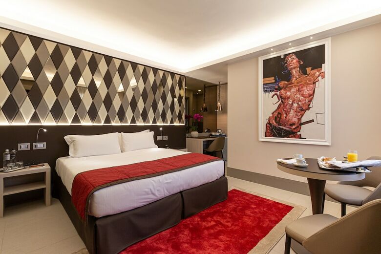 Harry's Bar Trevi Hotel & Restaurant