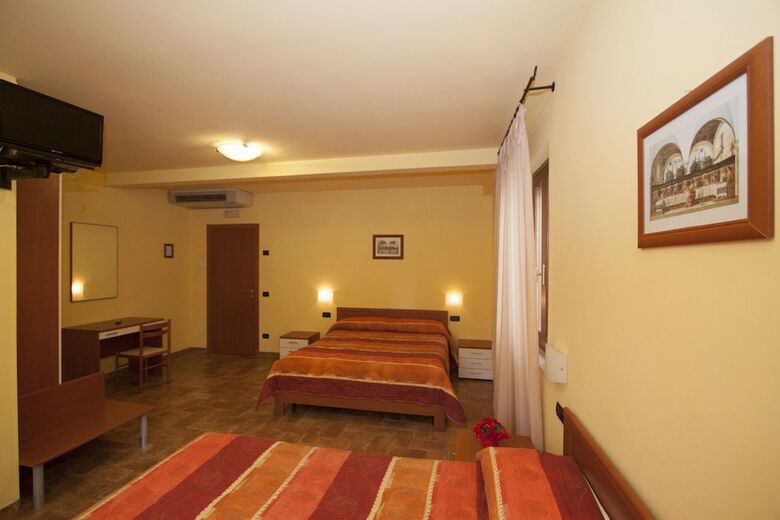 Bed & Breakfast Camere Santucci